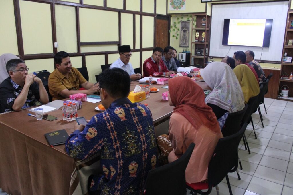 KERJA MEMBUAT VERIFIKASI DAN VALIDASI DATA